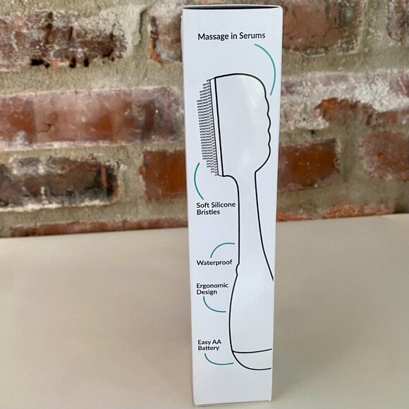 PMD Clean Smart Facial Cleansing Device, SonicGlow Technology, New in Box. - Picture 4 of 11